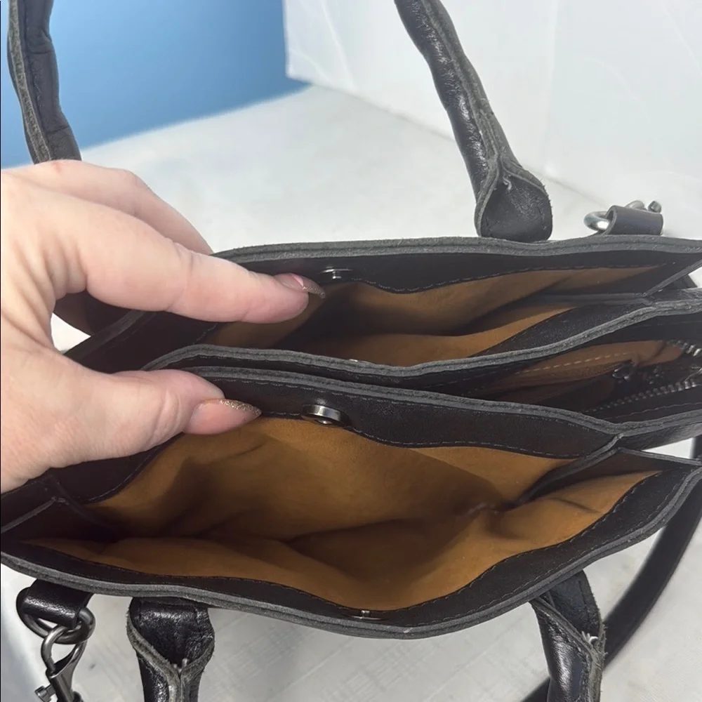 Patricia Nash Heritage Mozia Leather Tote (Black)